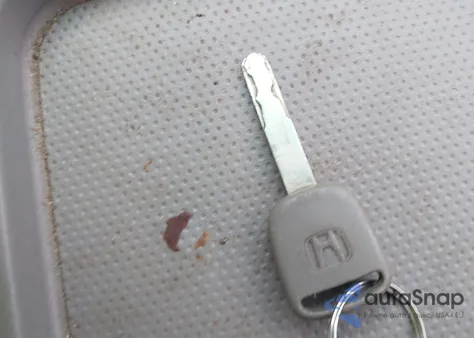 2004 Honda Odyssey Exl from USA, damaged, VIN 5FNRL18064B033990